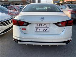 نيسان ألتيما